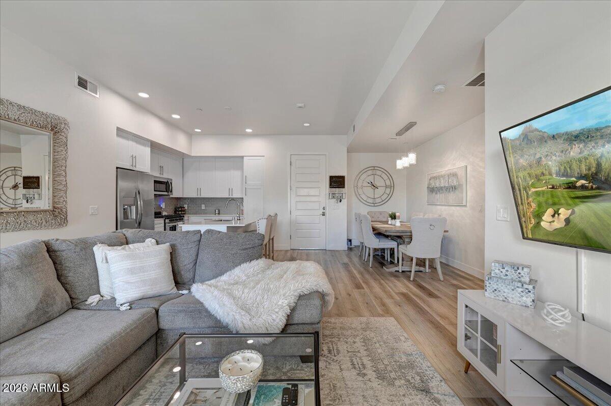 7300 E Earll Dr. #1013, Scottsdale, AZ 85251