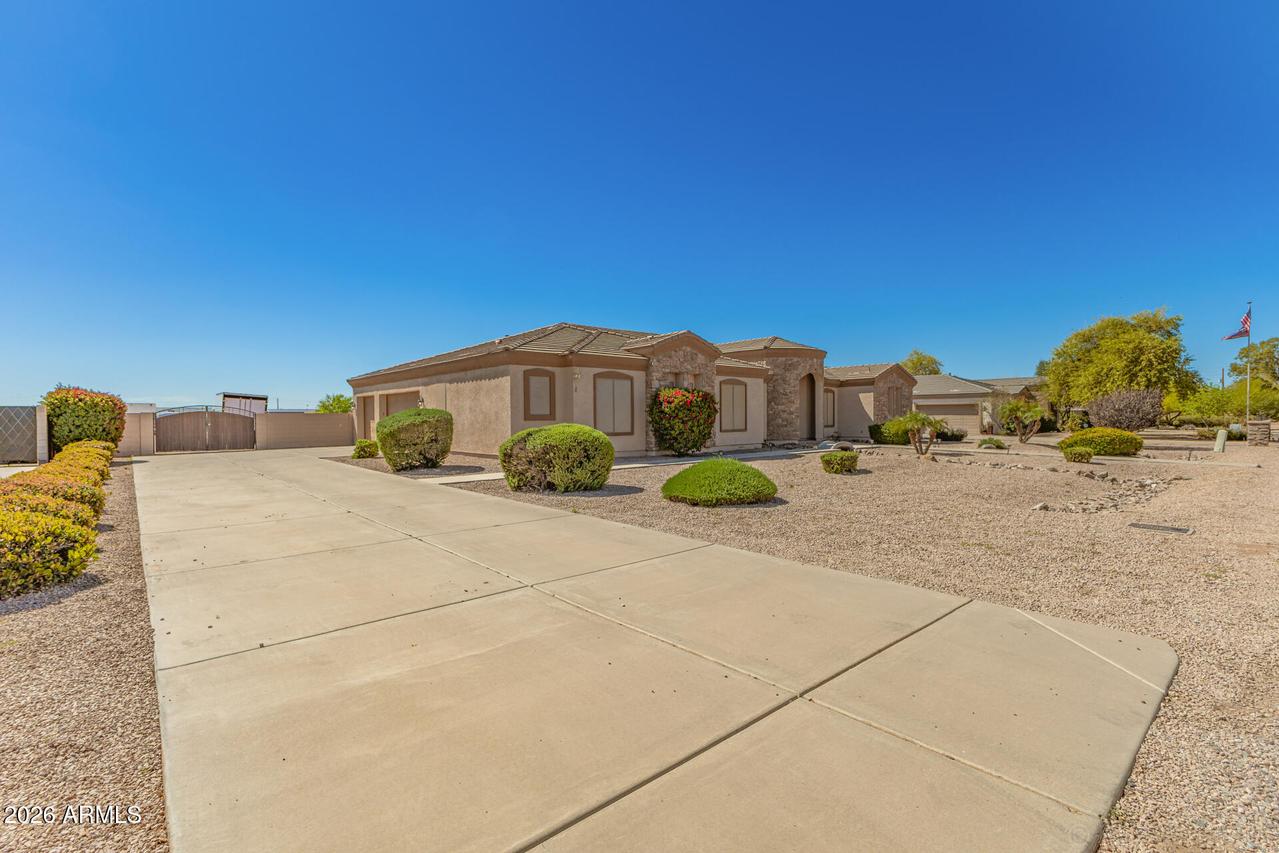 5235 E Lonesome Dove Tr., San Tan Valley, AZ 85140