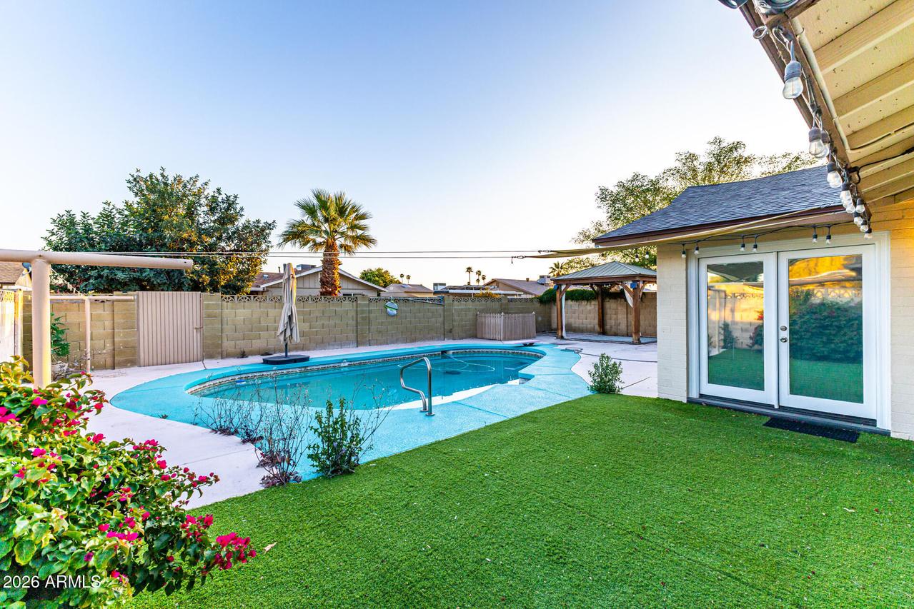 2537 E La Jolla Dr., Tempe, AZ 85282