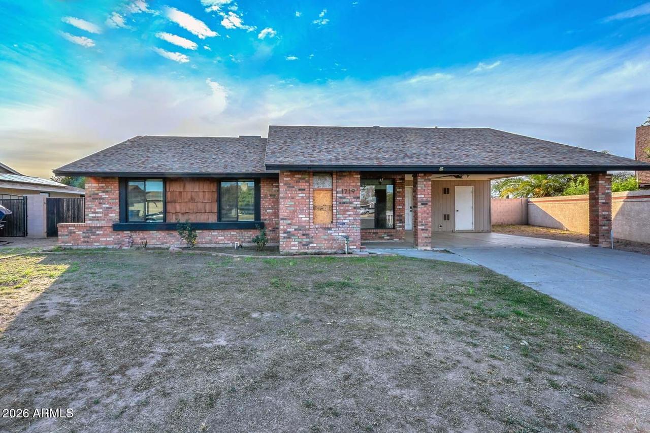 1719 W Yukon Dr., Phoenix, AZ 85027