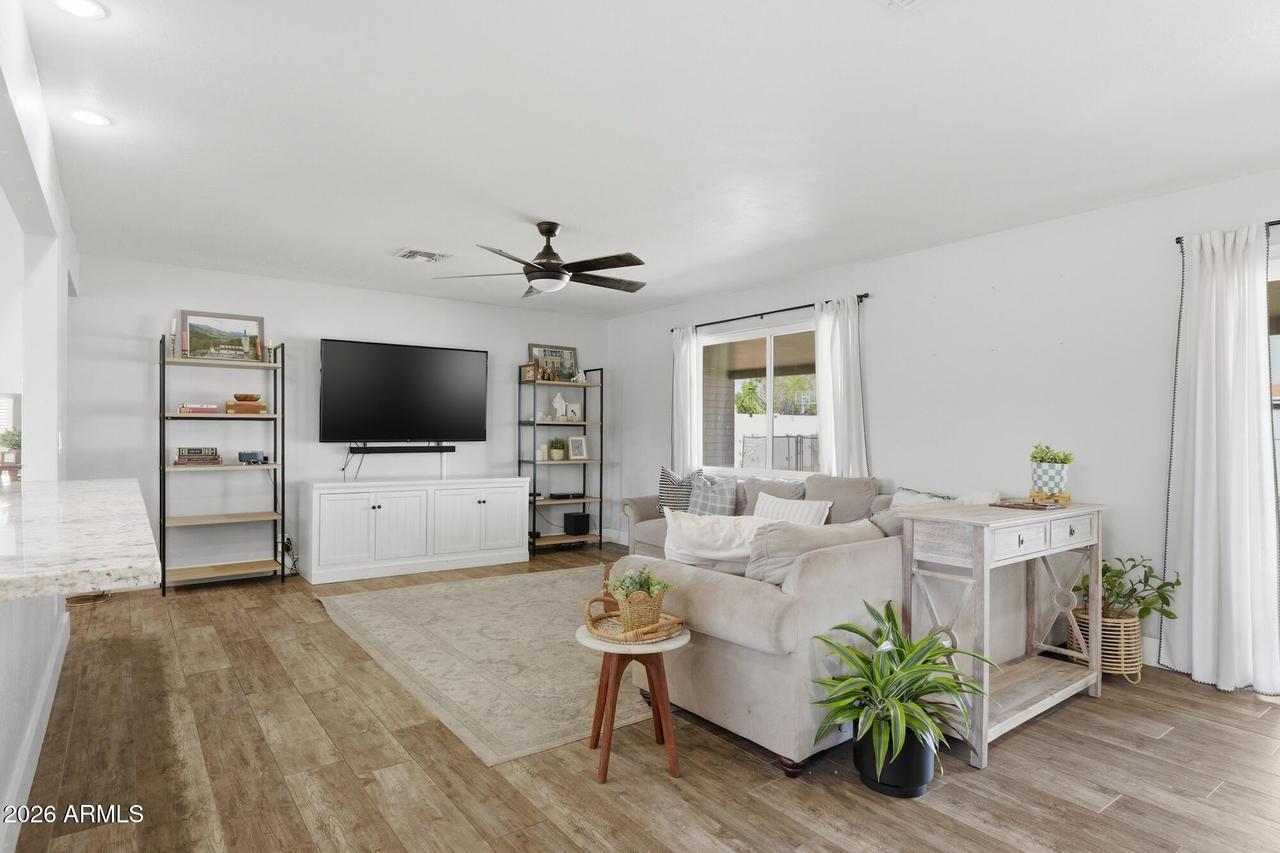 962 E 8th Pl., Mesa, AZ 85203