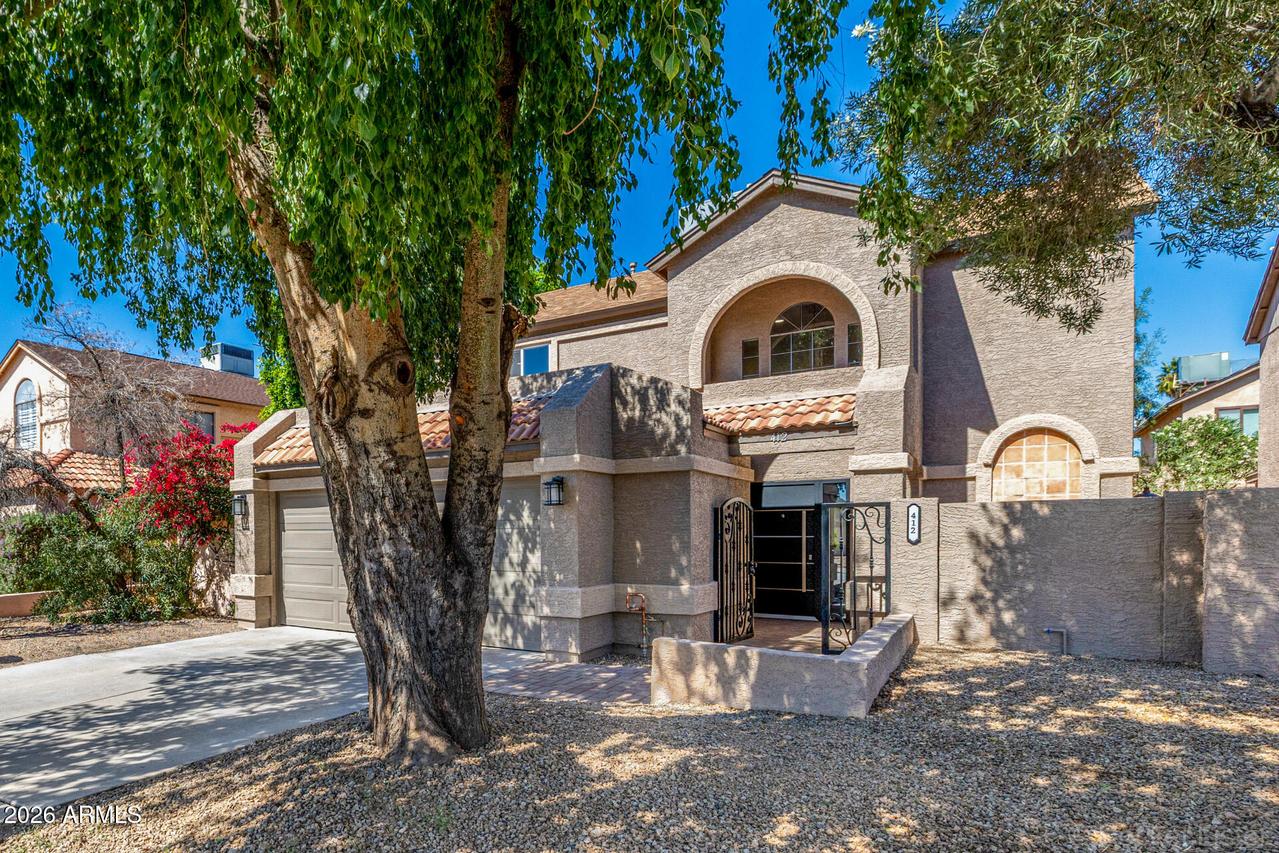 412 E Utopia Rd., Phoenix, AZ 85024