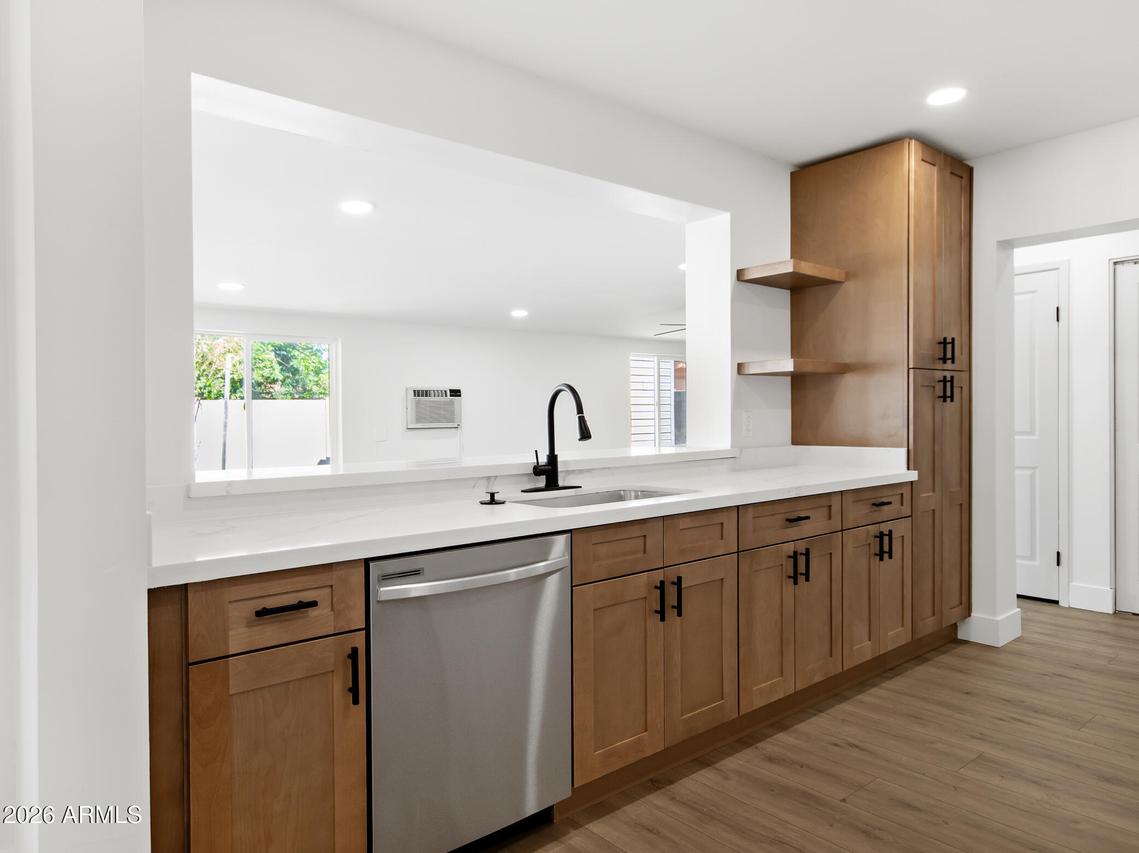 684 W Carla Vista Dr., Chandler, AZ 85225