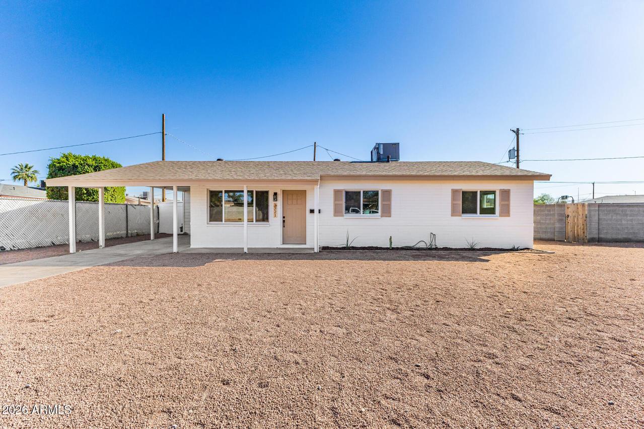 3321 E Belleview St., Phoenix, AZ 85008