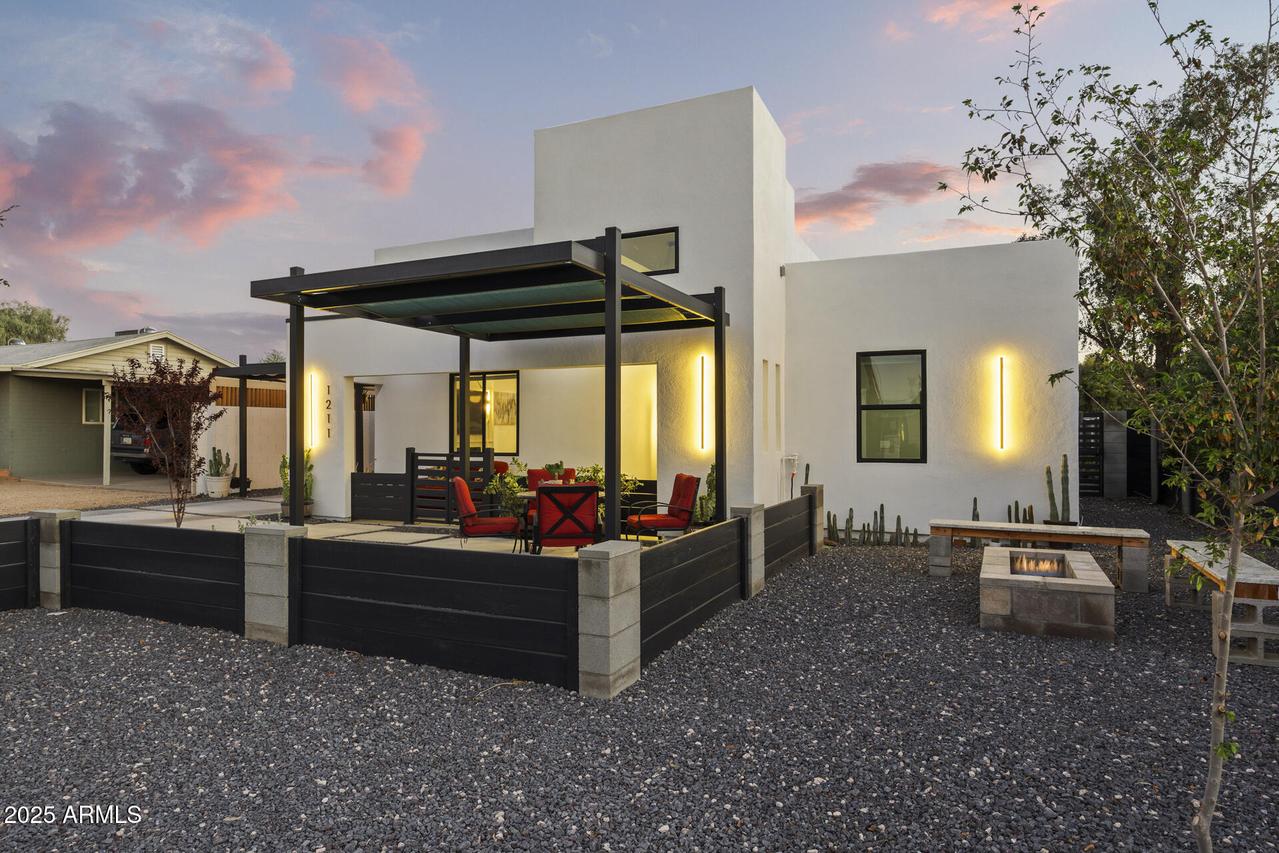 1211 E Hayward Ave., Phoenix, AZ 85020