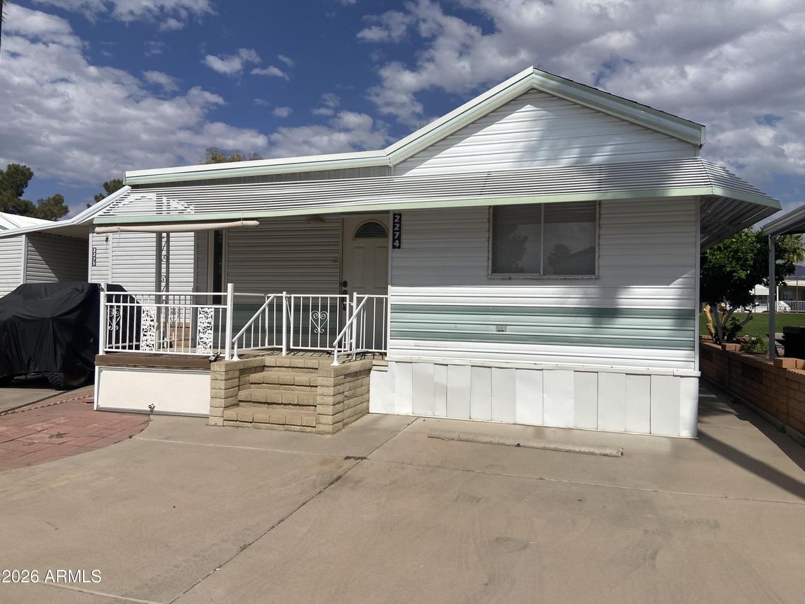 2274 S Seminole Dr., Apache Junction, AZ 85119