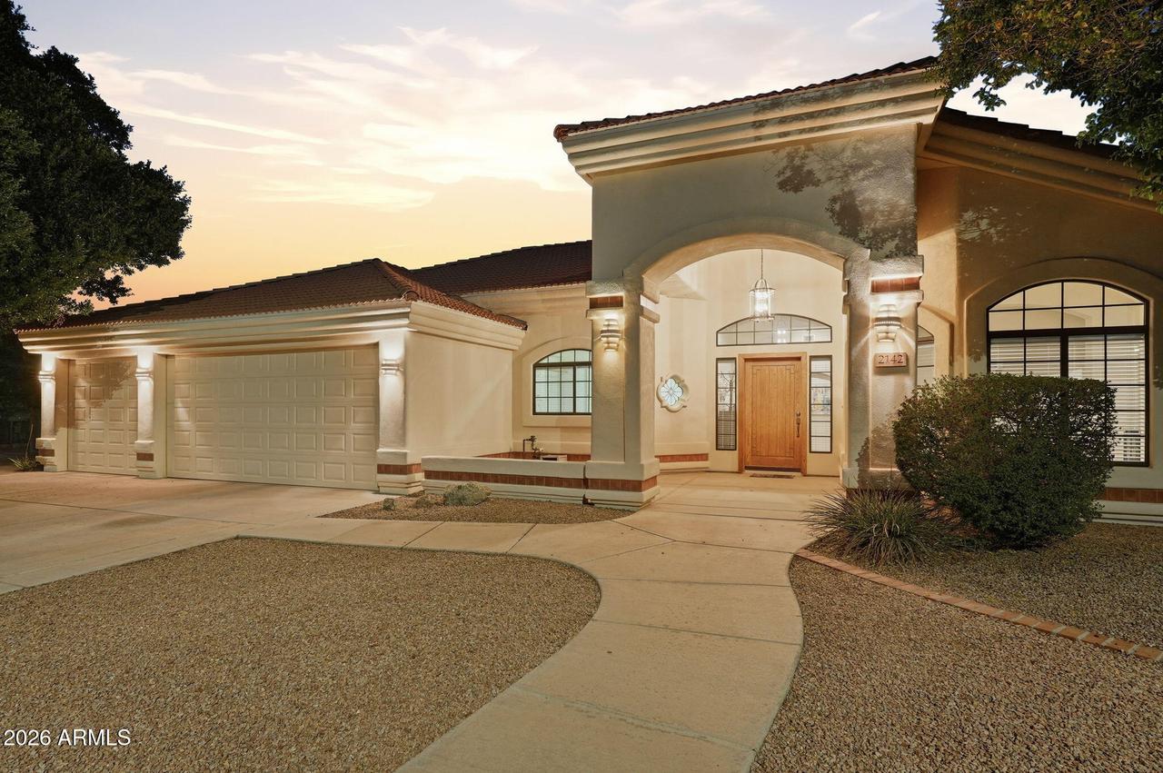 2142 E Minton St., Mesa, AZ 85213