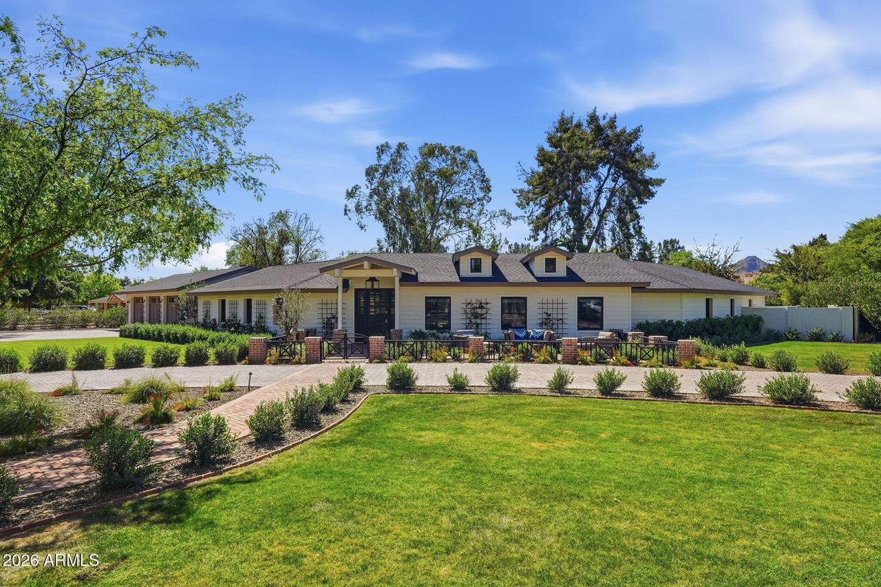 8202 N 74th Pl., Scottsdale, AZ 85258