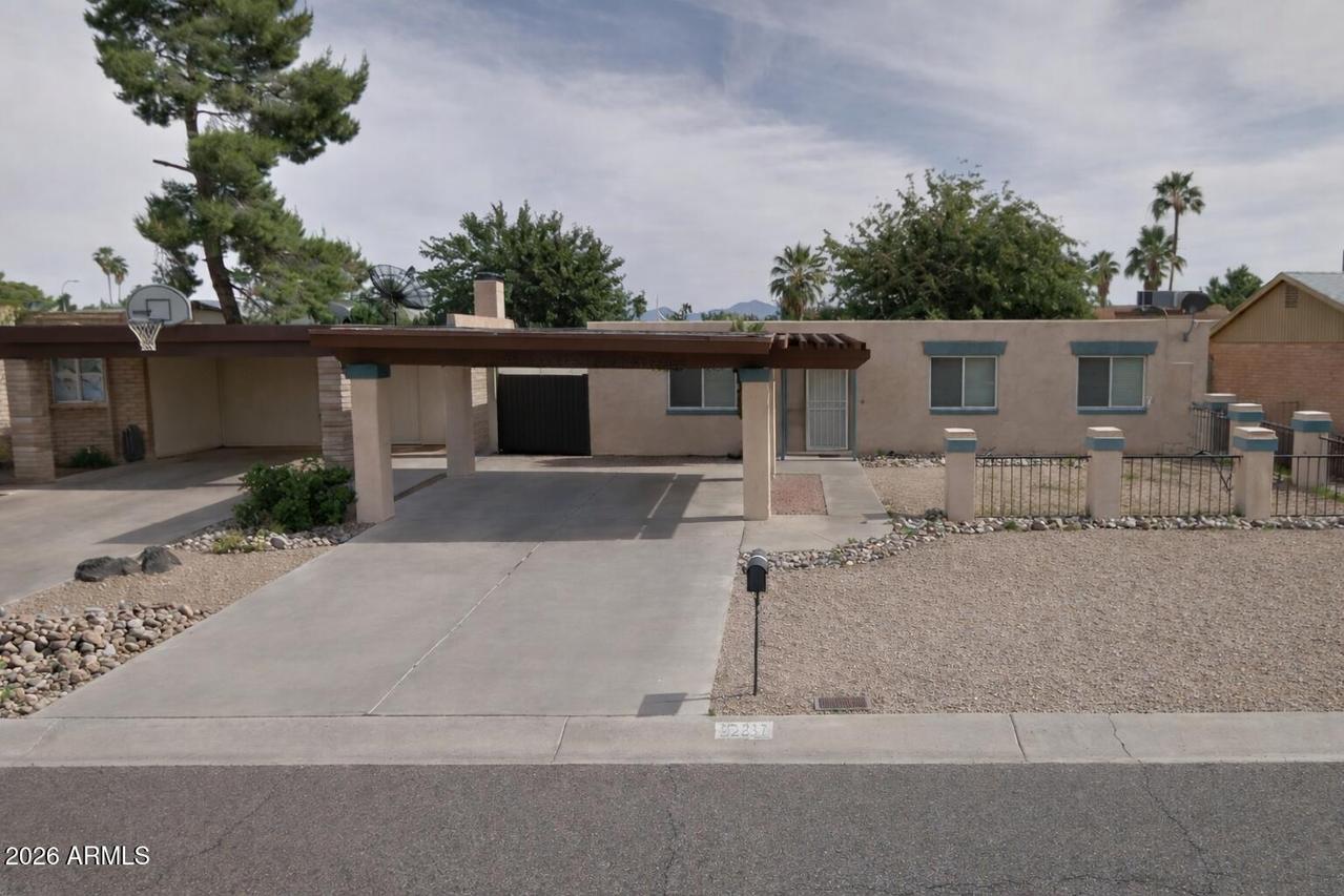 10611 W Avenida Cordoniz Ave., Phoenix, AZ 85037