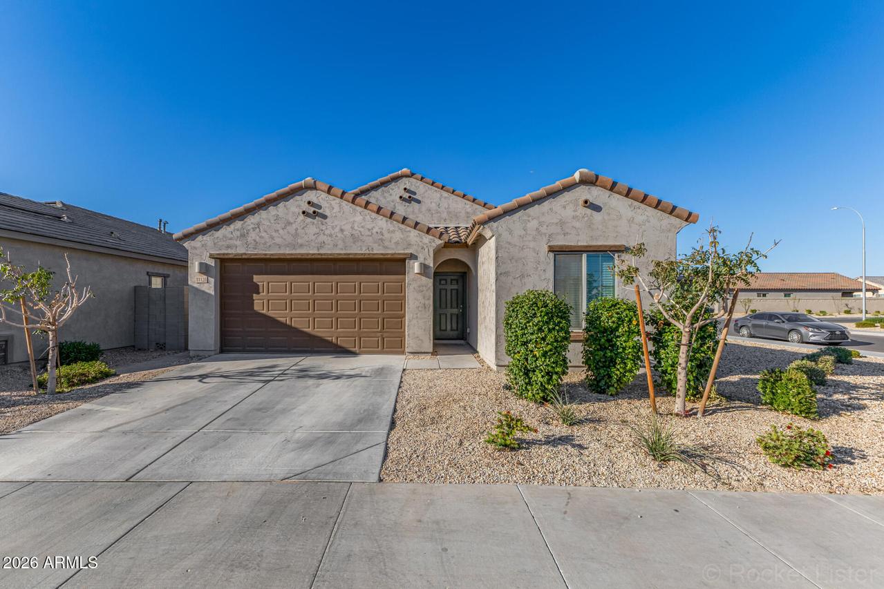 11128 W Bloch Rd., Tolleson, AZ 85353