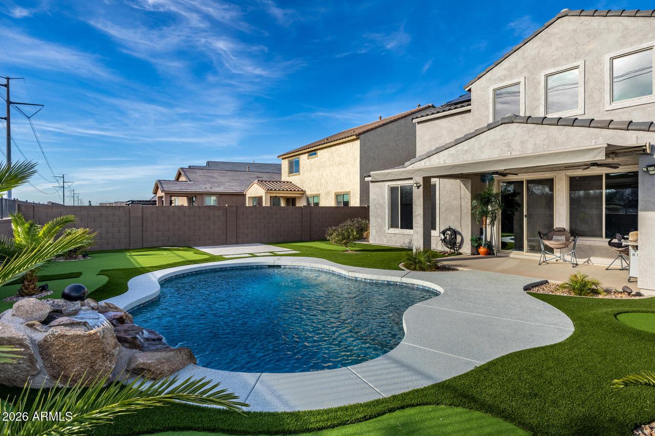 8834 S 70th Ln., Laveen, AZ 85339