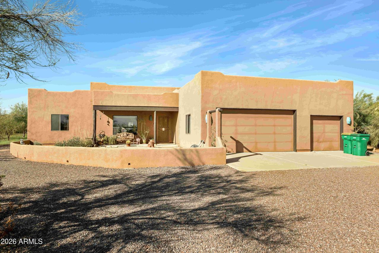 914 E Carlise Rd., Phoenix, AZ 85086