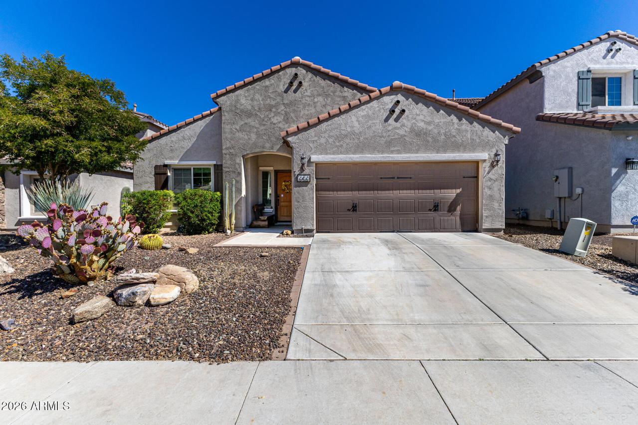 1656 W Cavedale Dr., Phoenix, AZ 85085