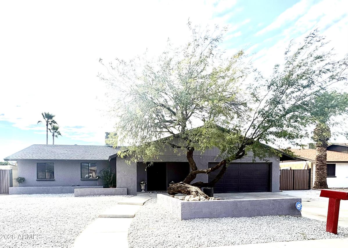 4207 W Campo Bello Dr., Glendale, AZ 85308