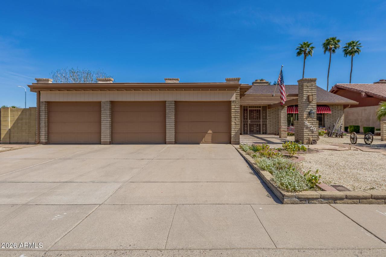 8629 N 49th Ave., Glendale, AZ 85302