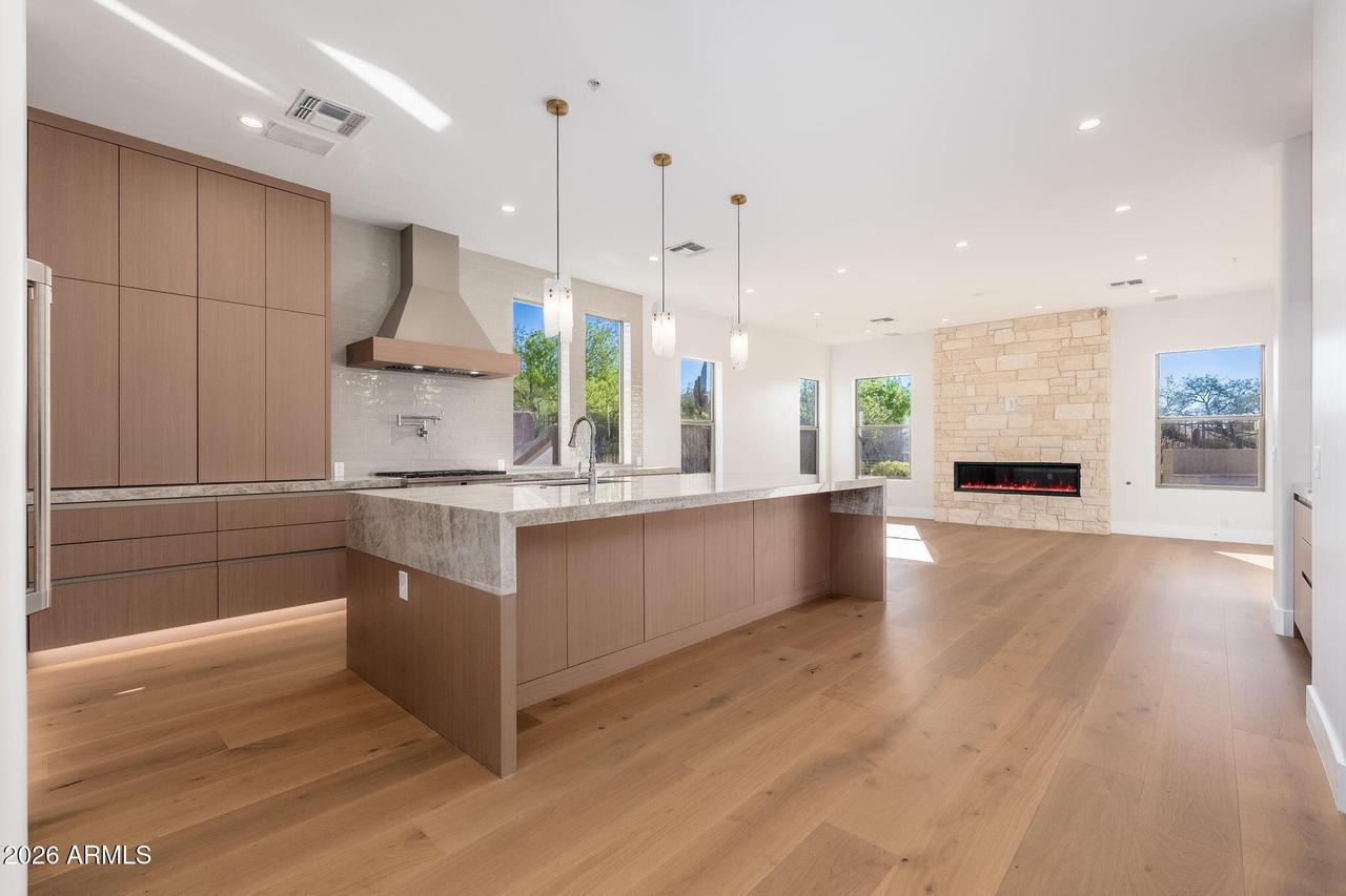 9297 E Mohawk Ln., Scottsdale, AZ 85255