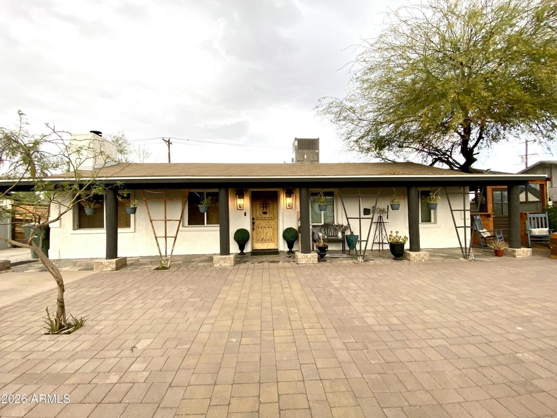 3938 W Lynne Ln., Phoenix, AZ 85041