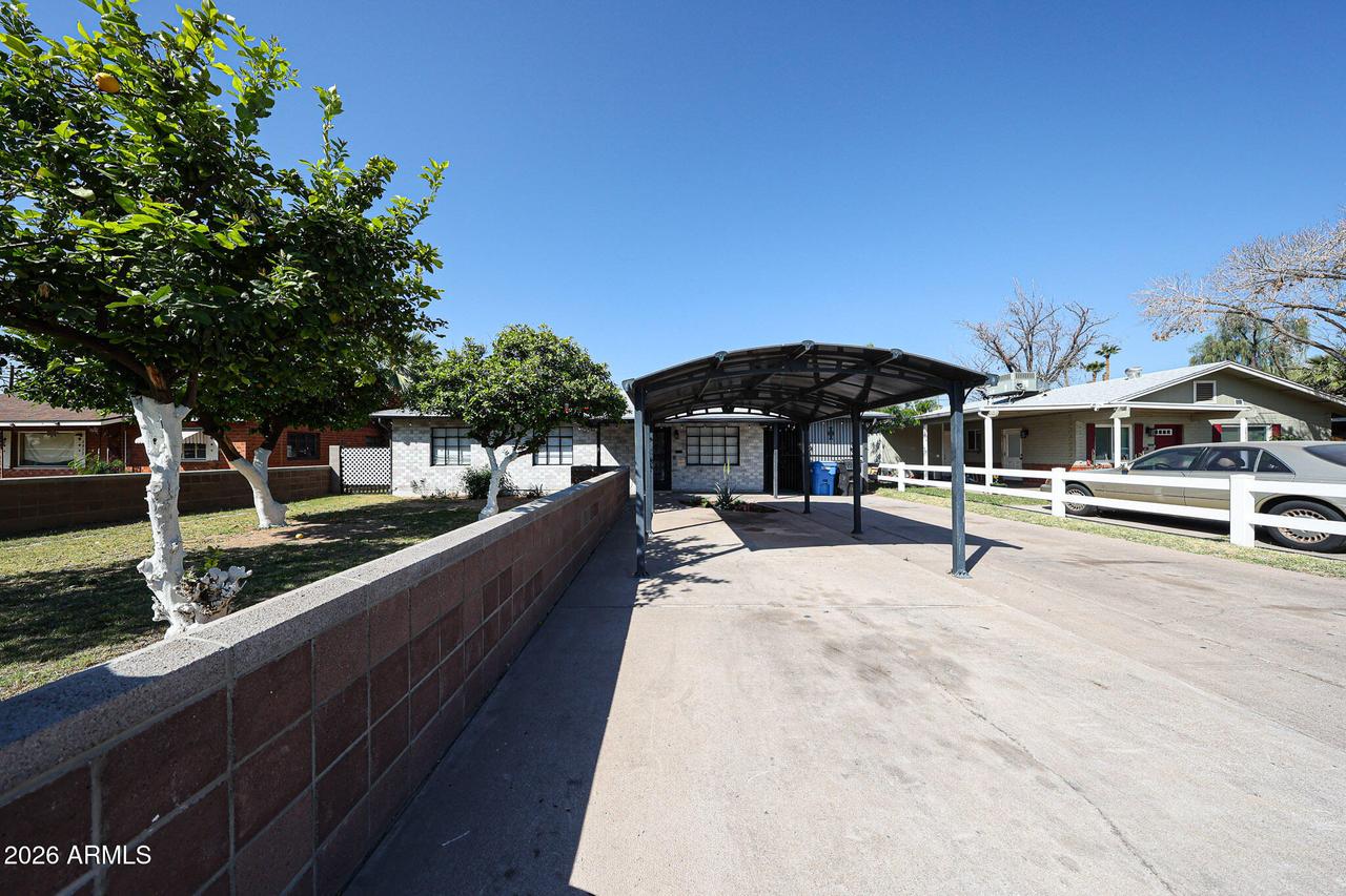 2816 N 33rd Pl., Phoenix, AZ 85008