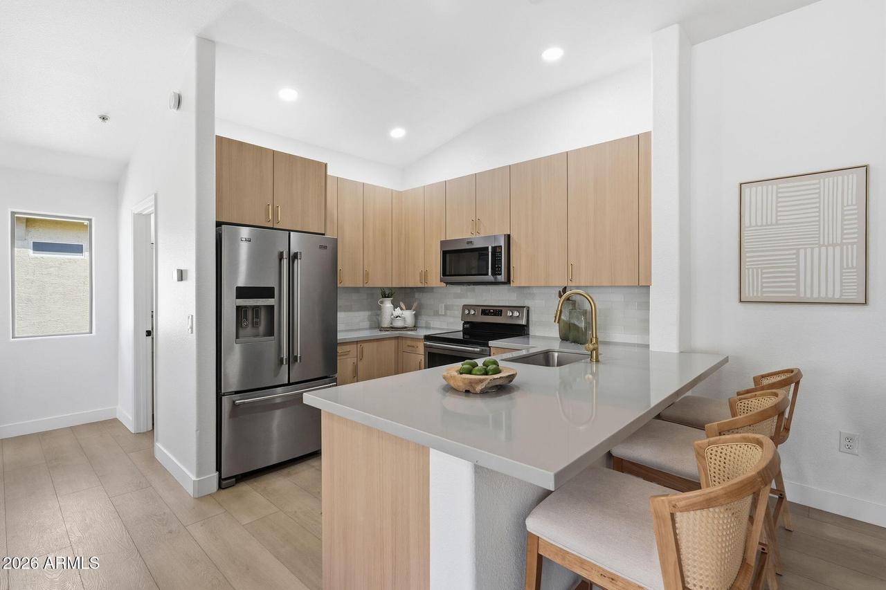 17150 N 23rd St. #215, Phoenix, AZ 85022