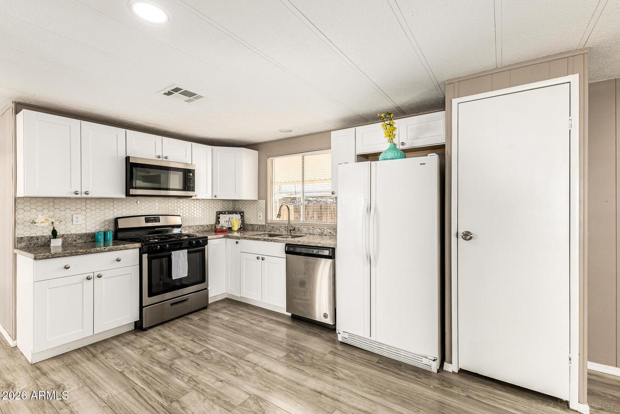 643 S 93rd Pl., Mesa, AZ 85208