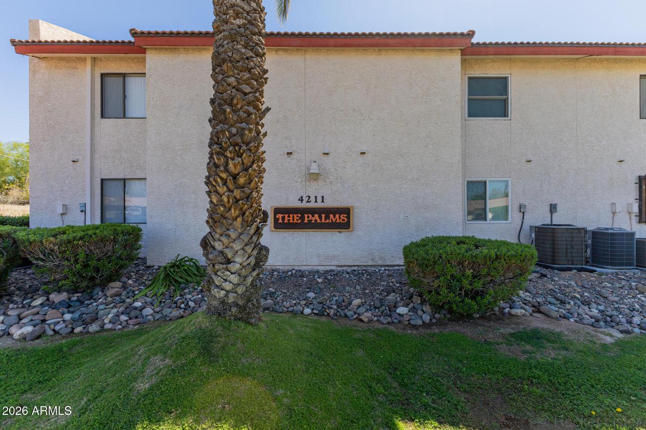 4211 E Palm Ln. #208, Phoenix, AZ 85008