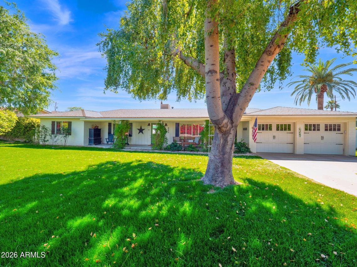 223 W Augusta Ave., Phoenix, AZ 85021