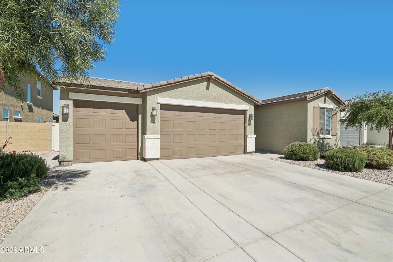 17214 W Dahlia Dr., Surprise, AZ 85388