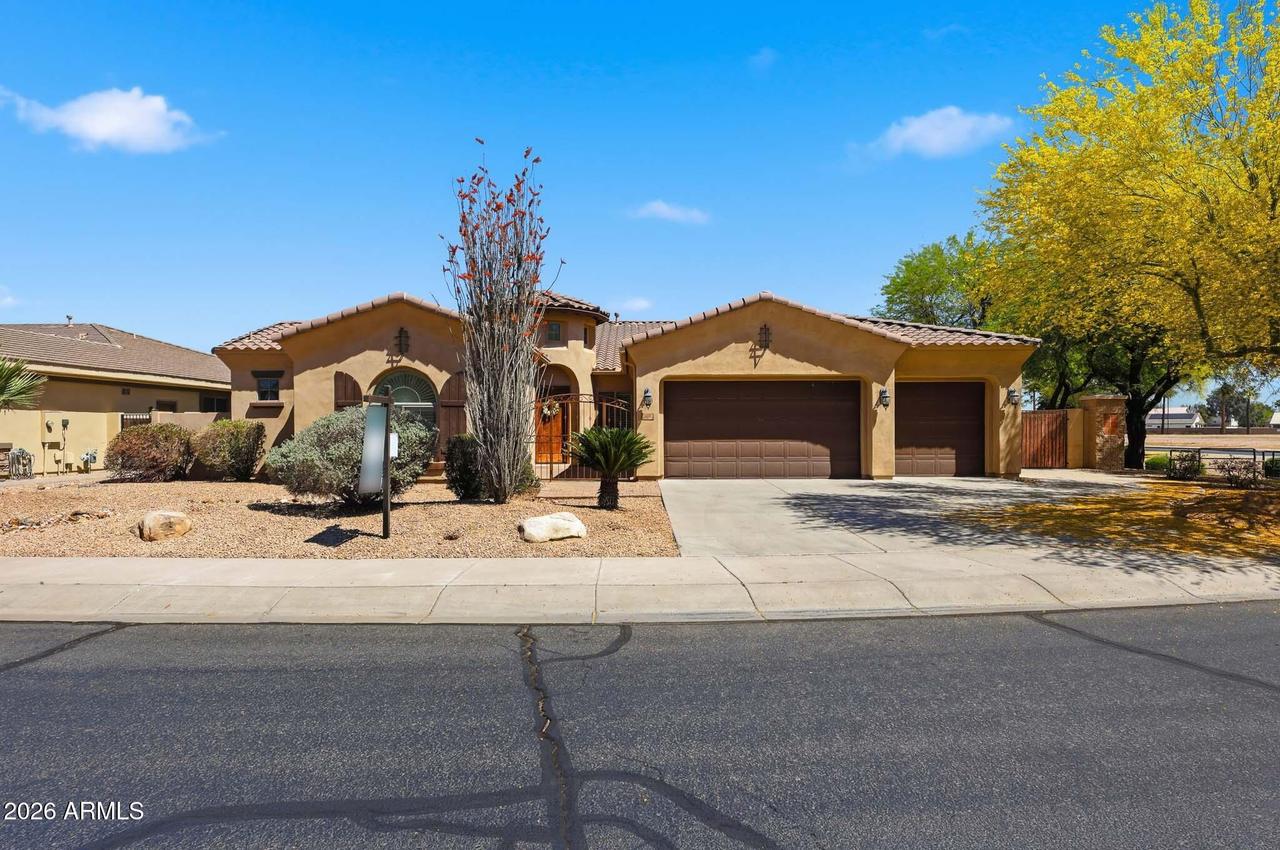 2419 N 141st Ln., Goodyear, AZ 85395