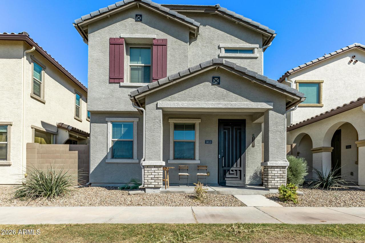 5813 W Warner St., Phoenix, AZ 85043