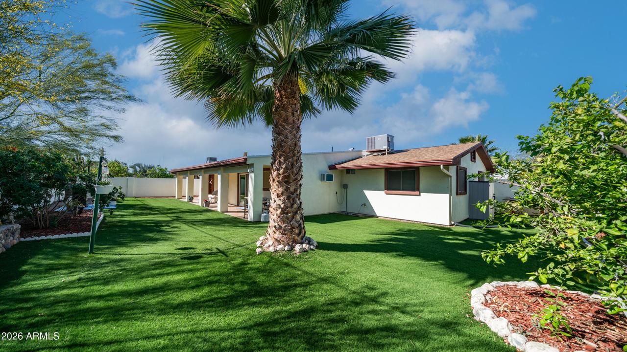 637 S Copper Dr., Apache Junction, AZ 85120