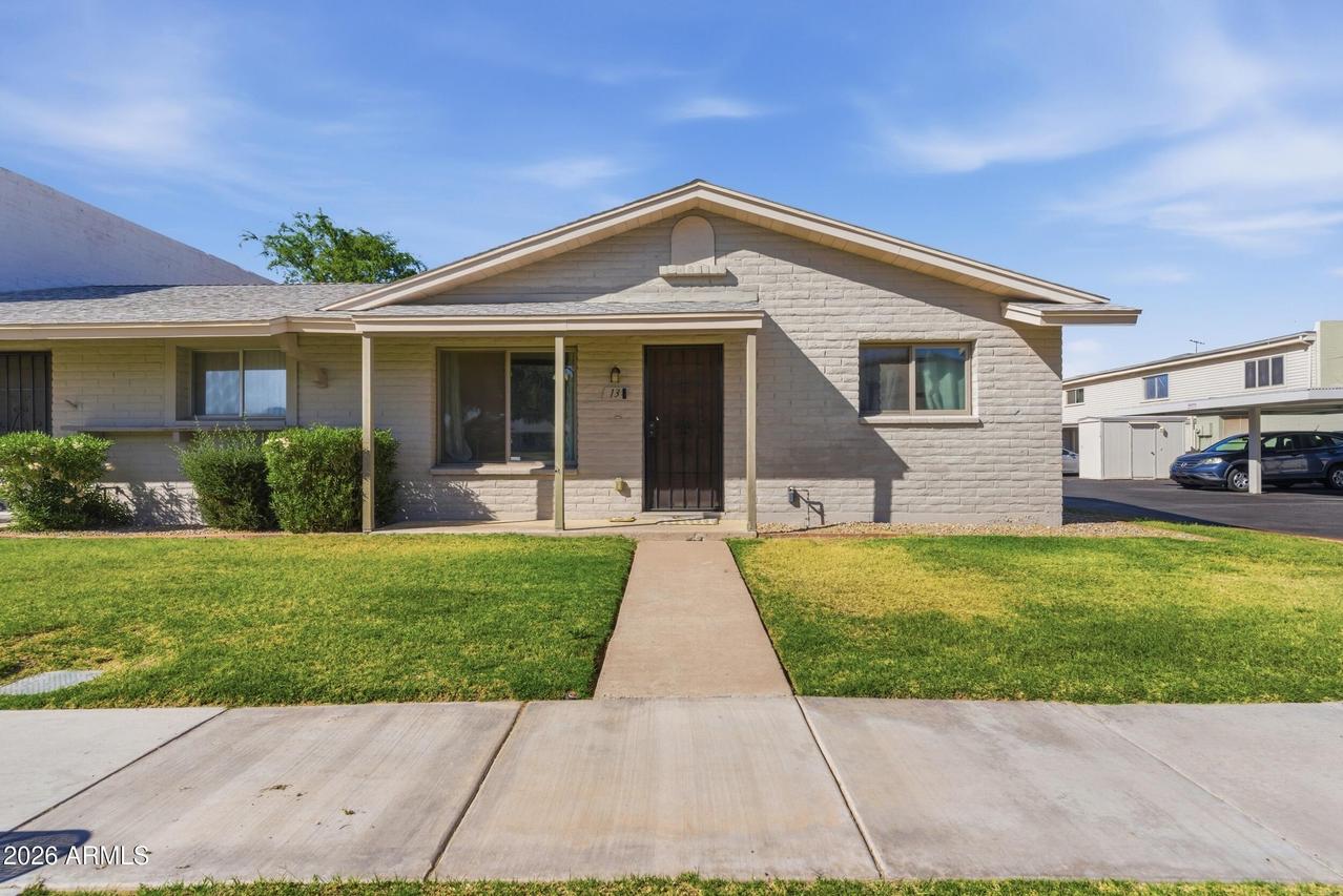 225 N Standage St. #13, Mesa, AZ 85201
