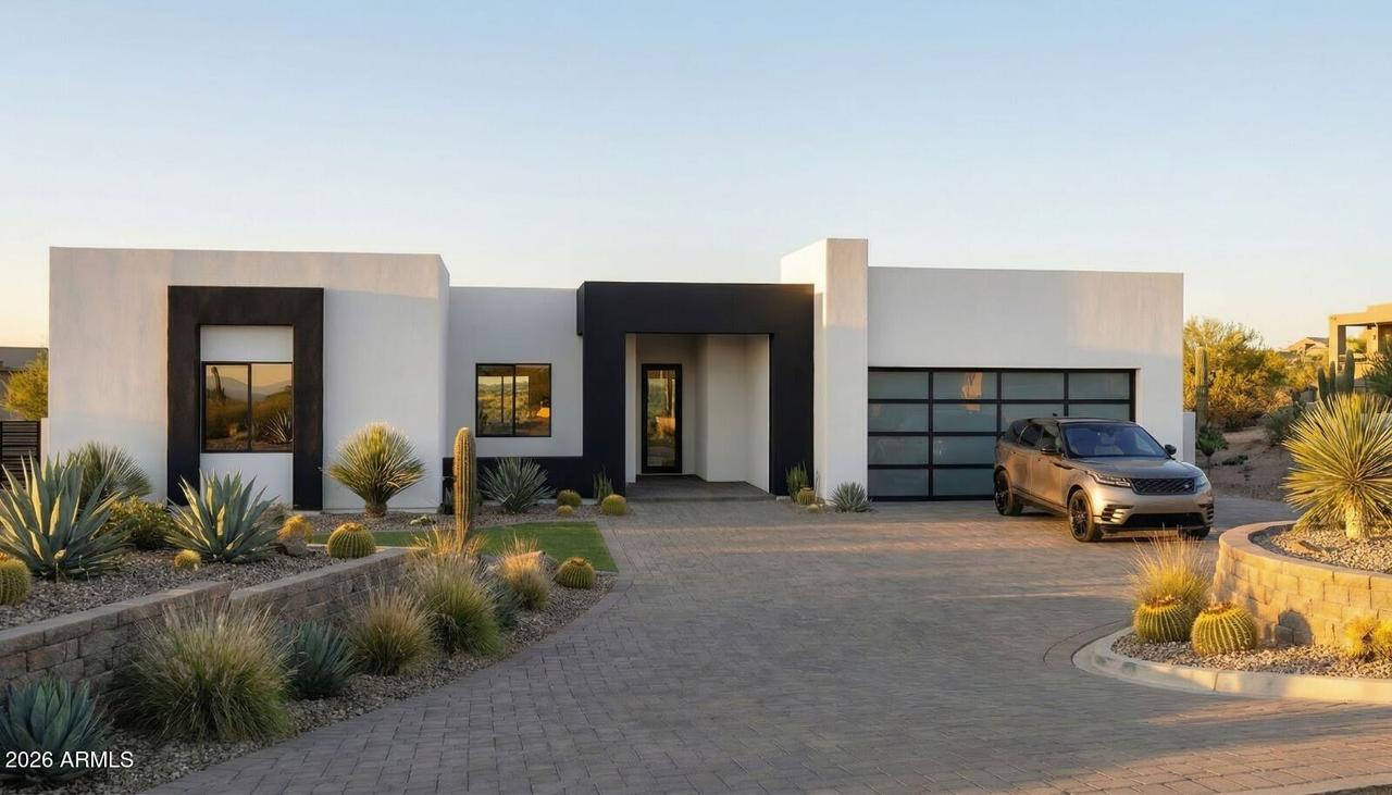 47818 N 27th Ave., New River, AZ 85087