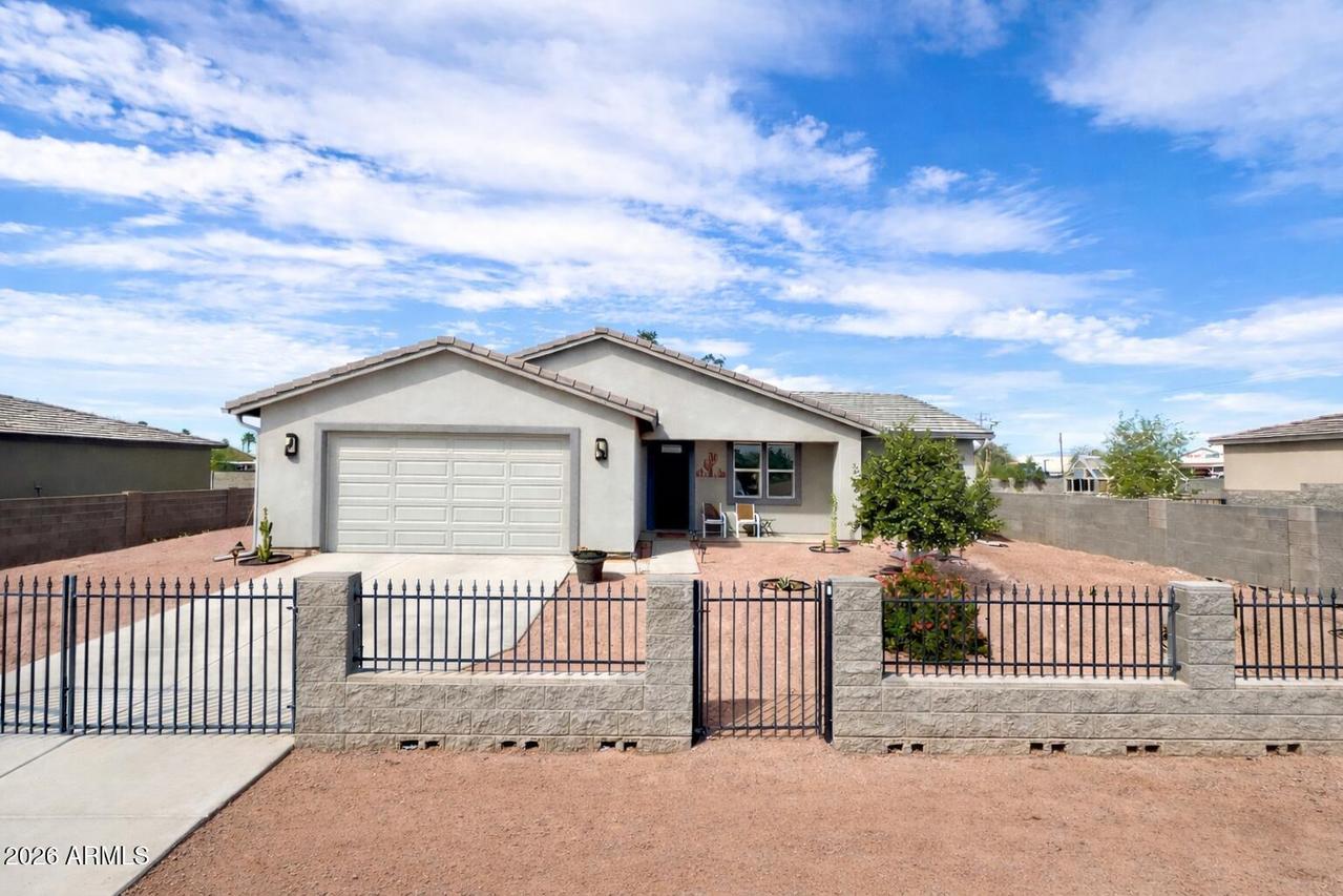 11538 E 4th Ave., Apache Junction, AZ 85120