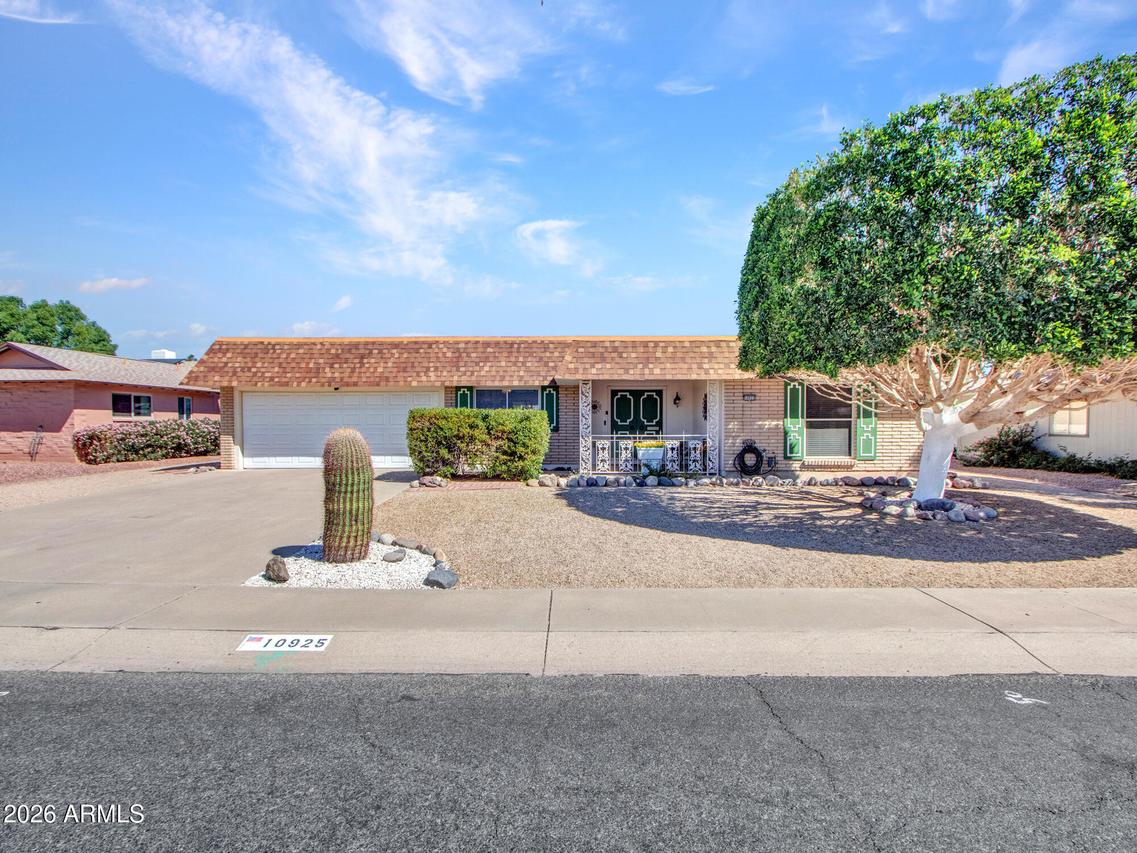 10925 W Roundelay Cir., Sun City, AZ 85351