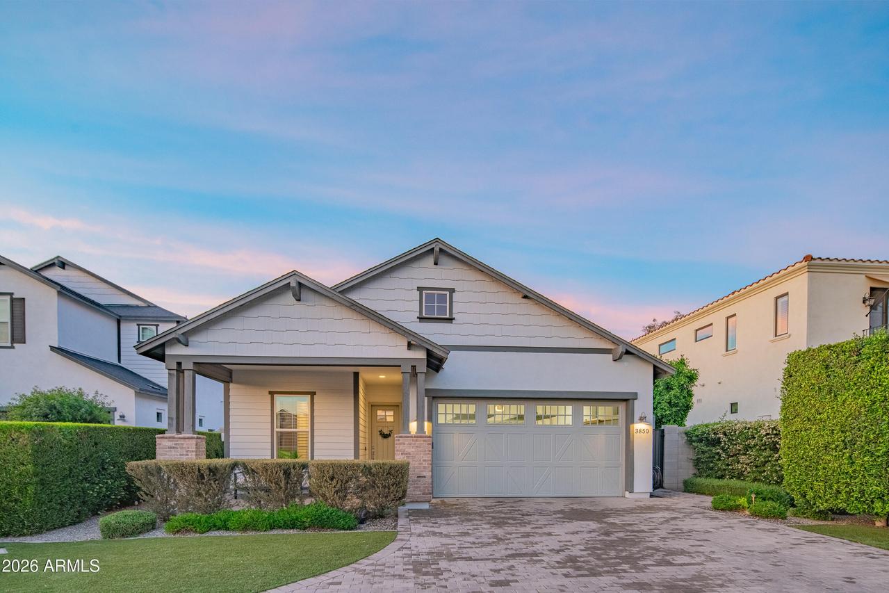 3850 E Crittenden Ln., Phoenix, AZ 85018