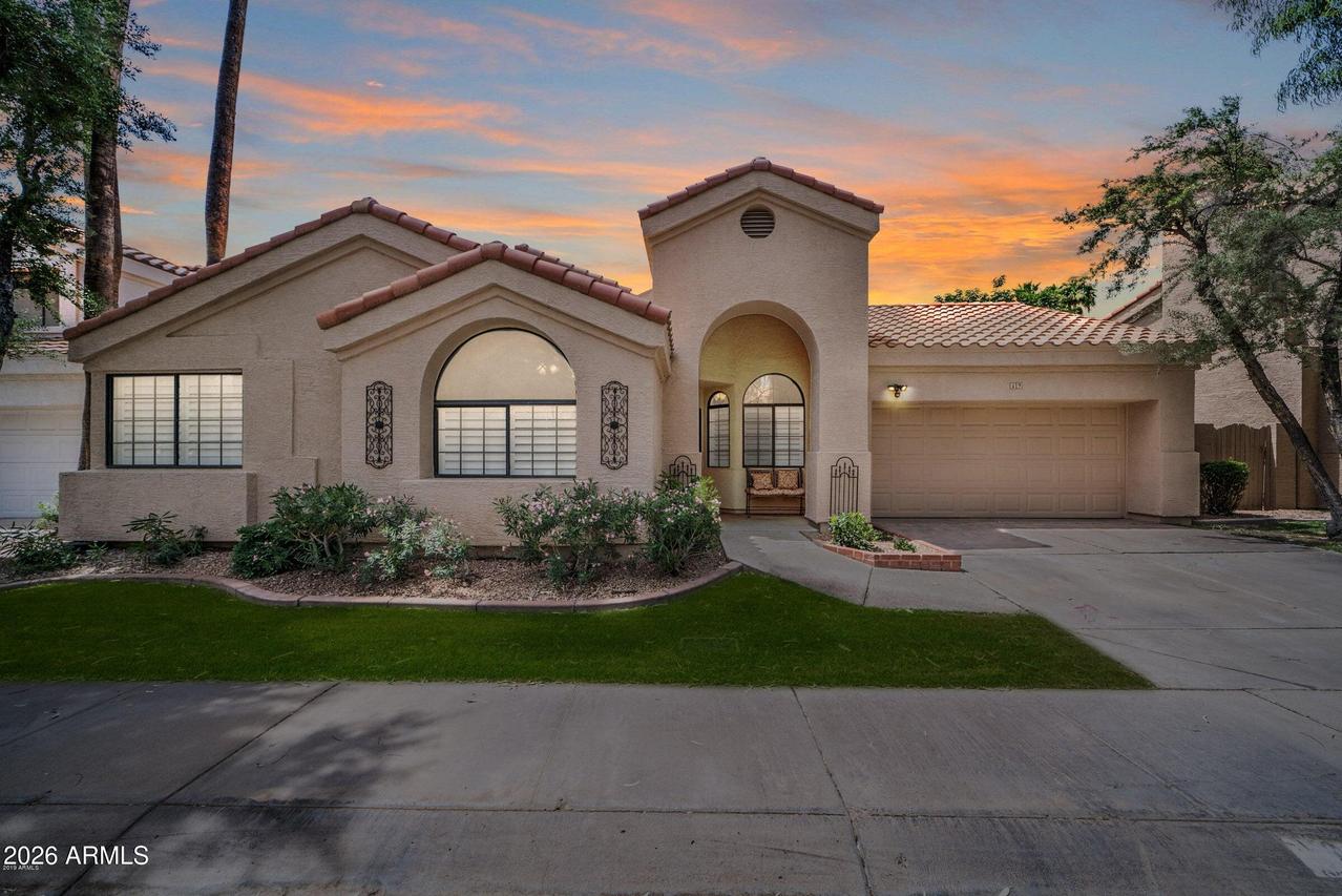 19 W Sarah Ln., Tempe, AZ 85284