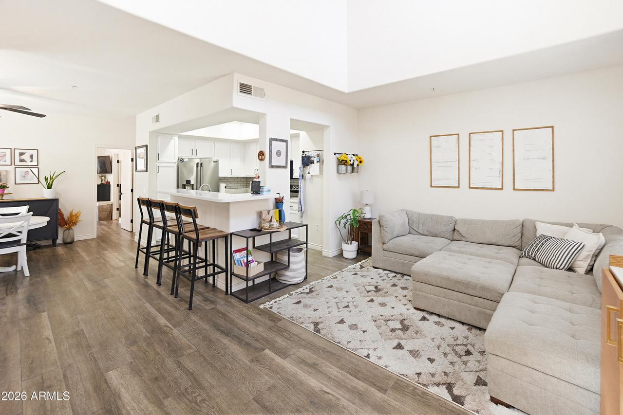 3250 W Greenway Rd. #162, Phoenix, AZ 85053