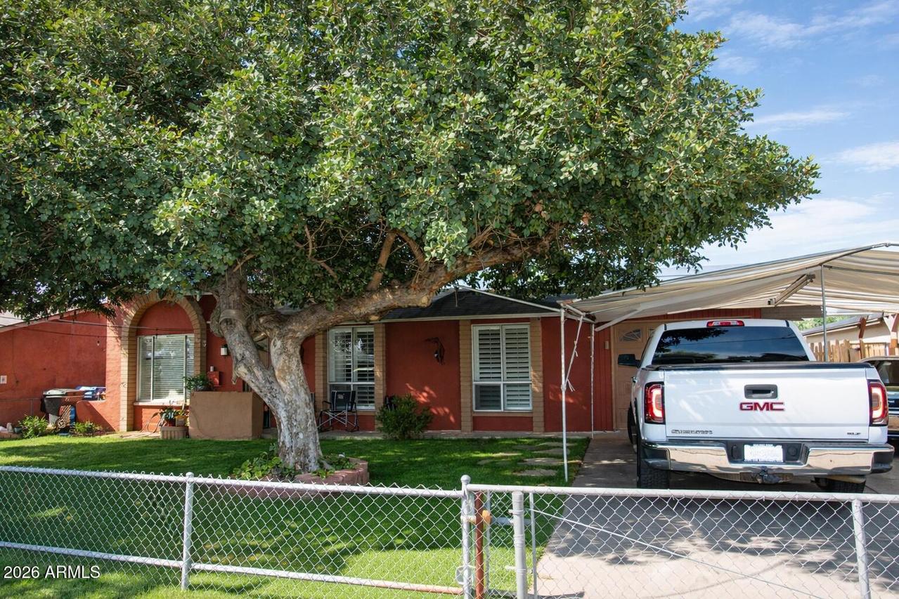 8318 W Turney Ave., Phoenix, AZ 85037