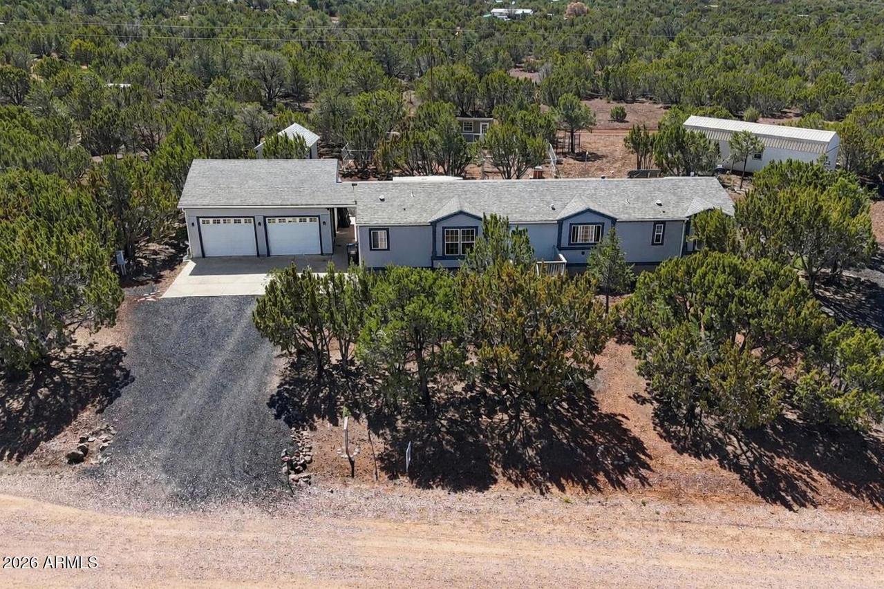 28 County Rd 3203 Valley, Vernon, AZ 85940
