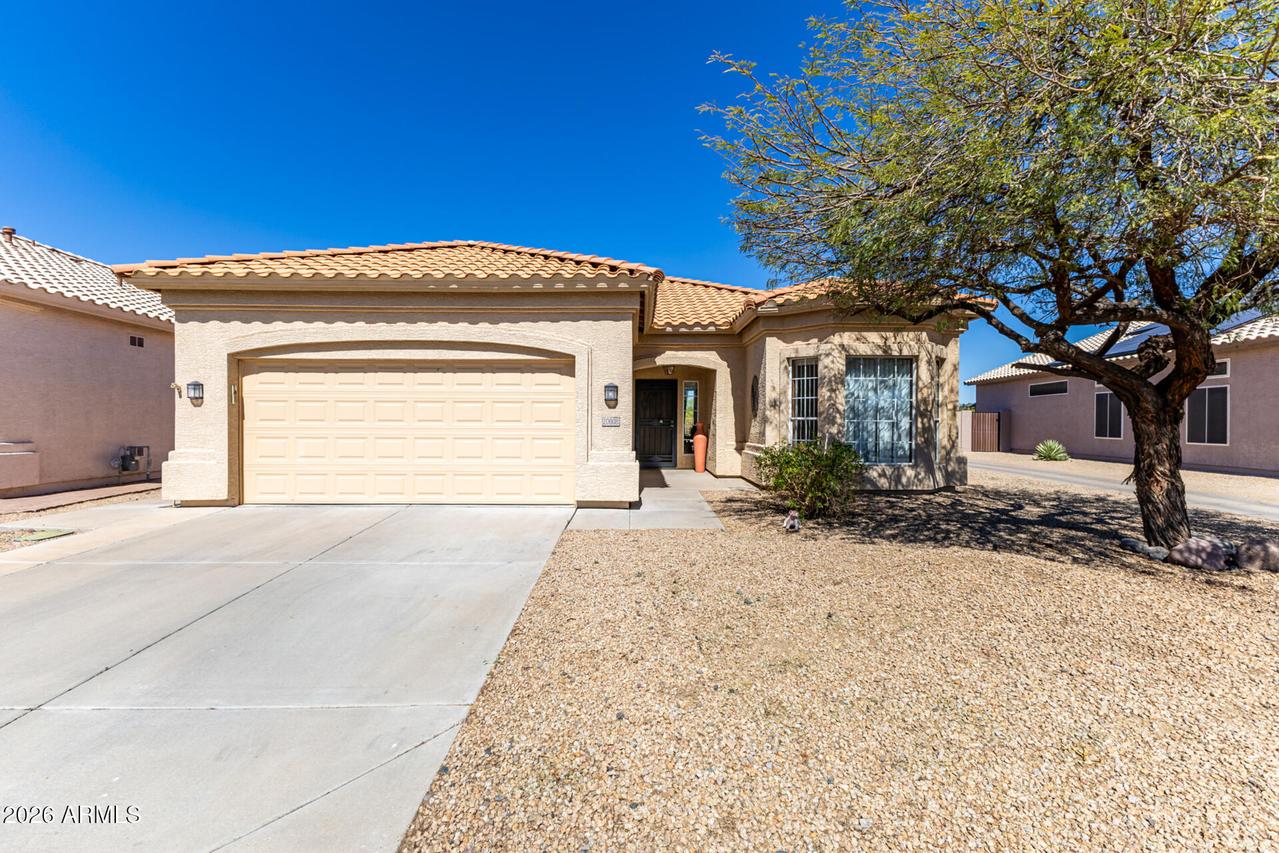 20008 N Coyote Lakes Pkwy., Surprise, AZ 85378