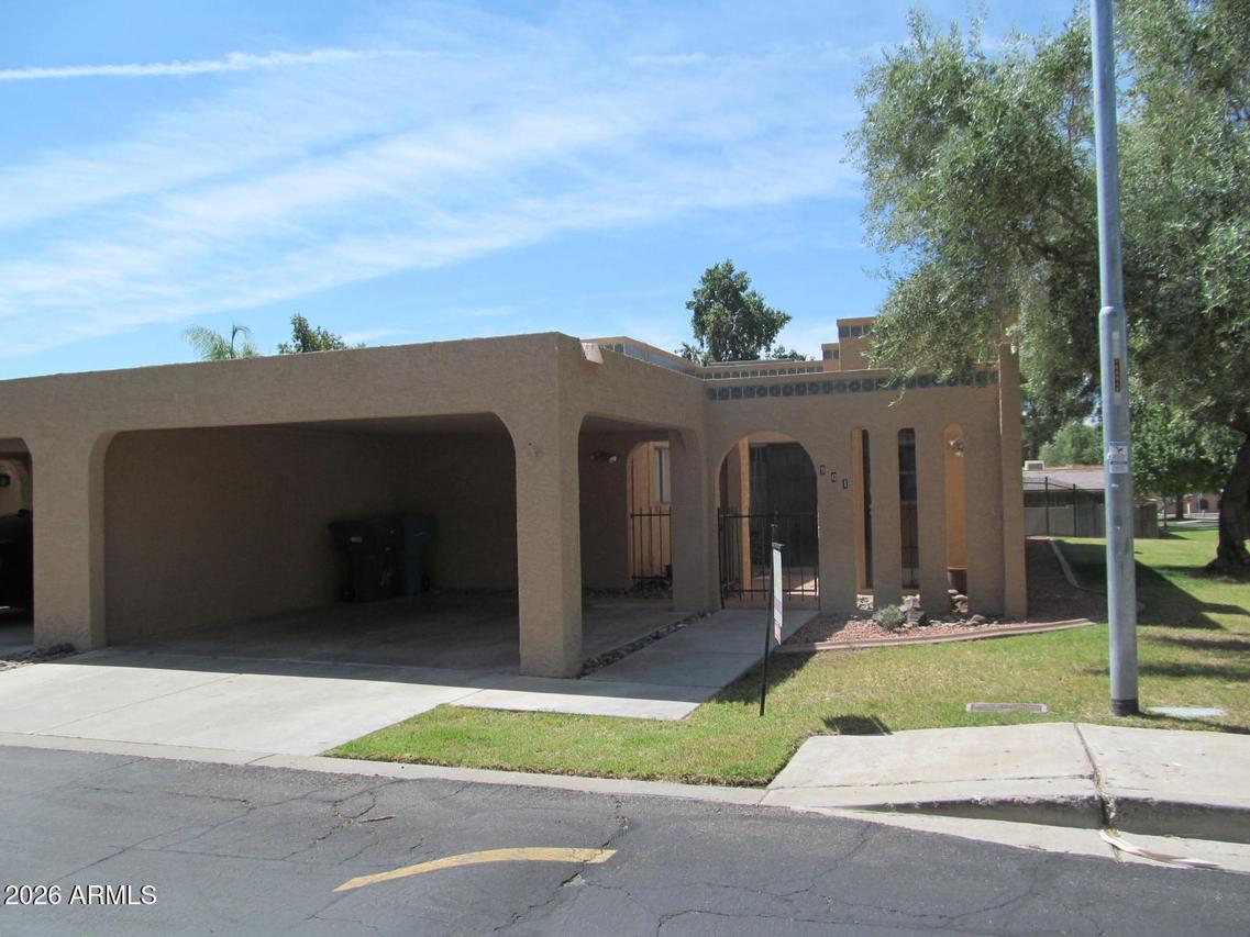 901 E Cochise Dr., Phoenix, AZ 85020