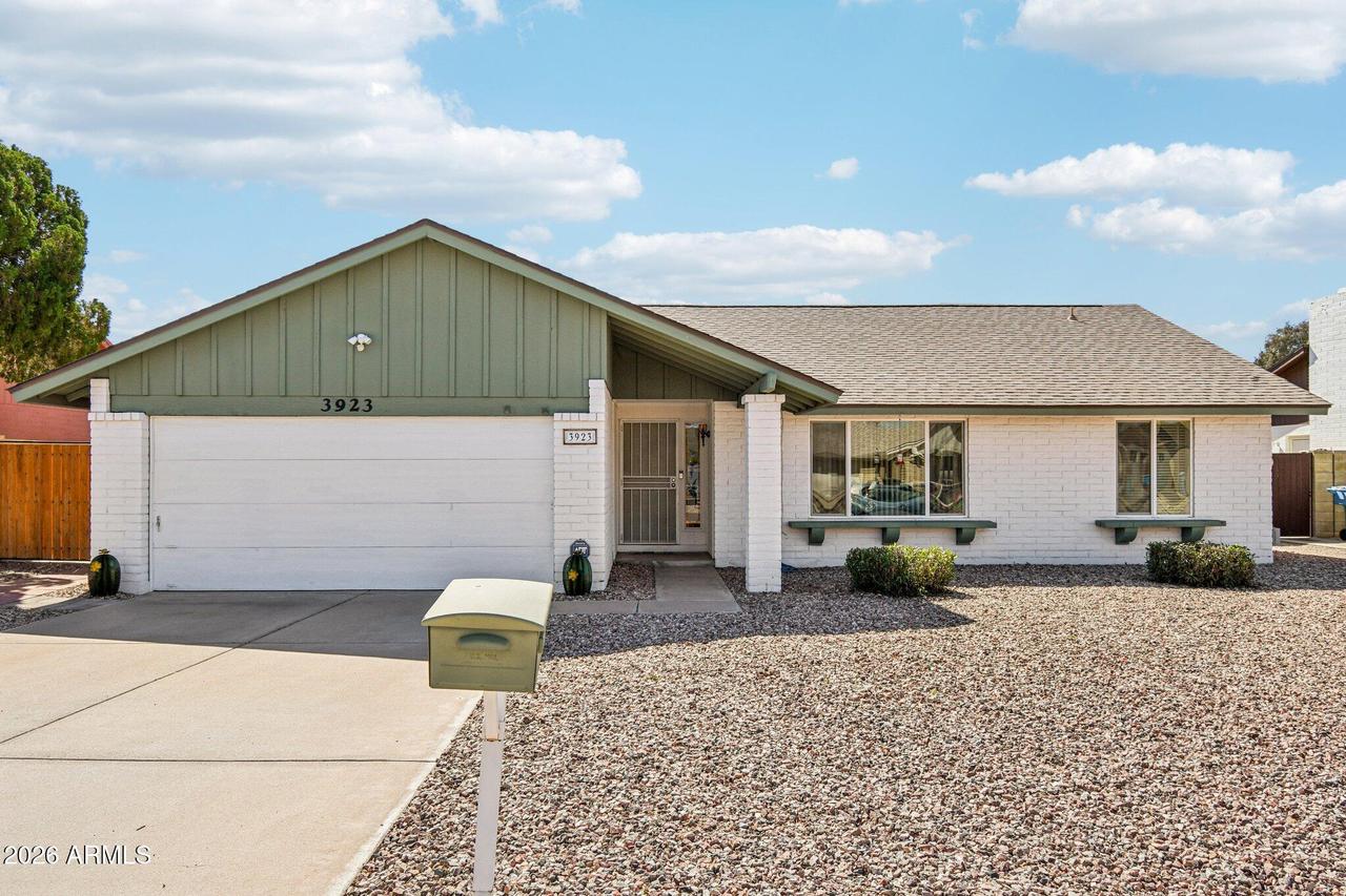 3923 W Aster Dr., Phoenix, AZ 85029