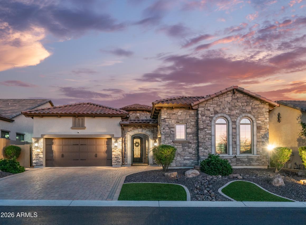 2219 N Estates Cir., Mesa, AZ 85207