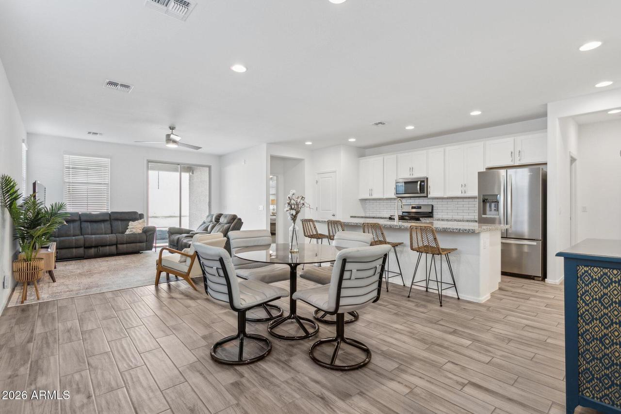 17334 W Wandering Creek Rd., Goodyear, AZ 85338