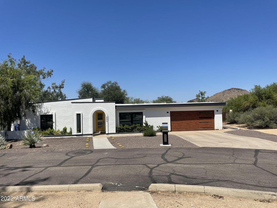 856 E Village Circle Dr., Phoenix, AZ 85022