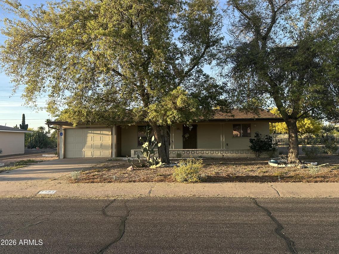 5502 E Colby St., Mesa, AZ 85205