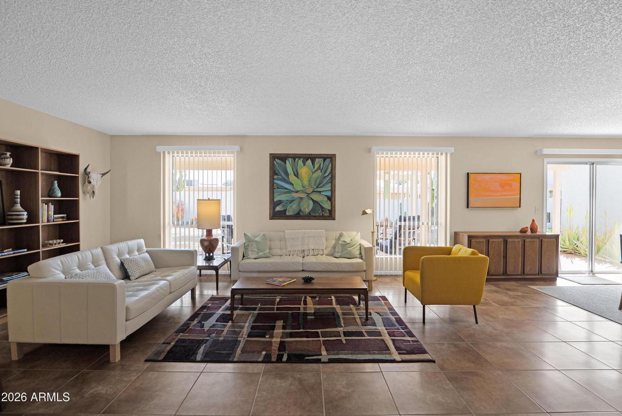 26609 S Hollygreen Dr., Sun Lakes, AZ 85248