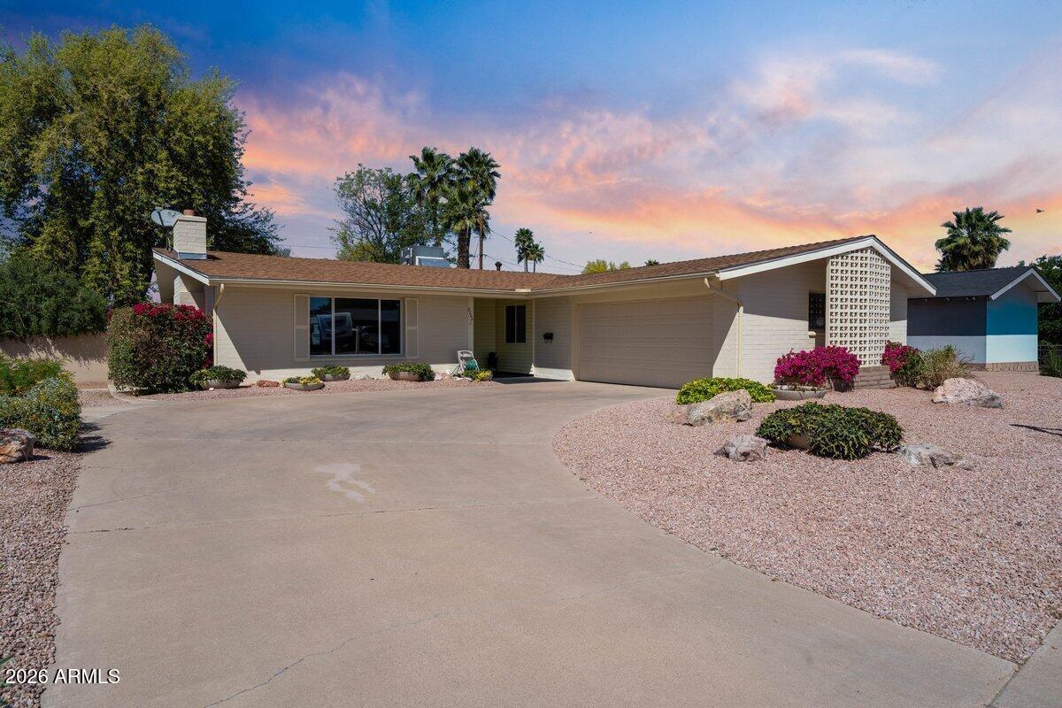 8702 E Starlight Way, Scottsdale, AZ 85250