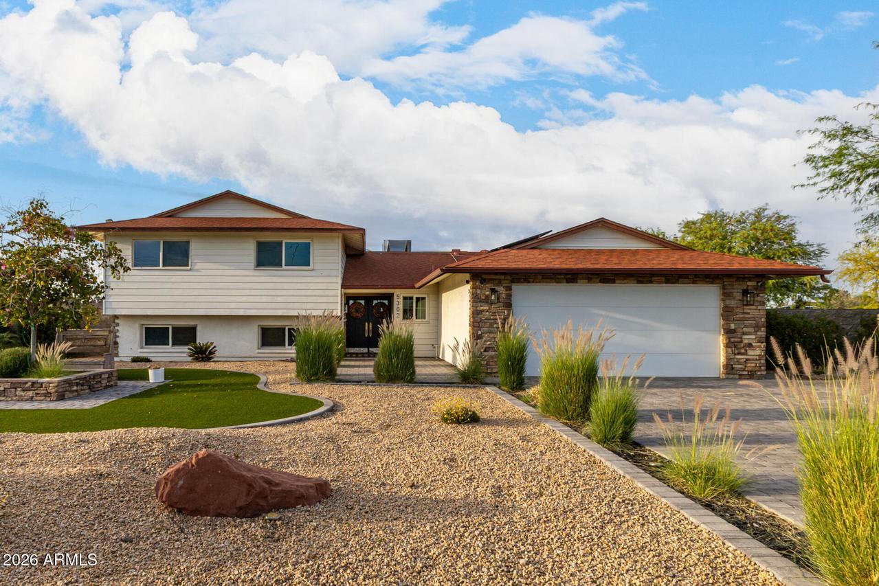 5302 W Greenway Rd., Glendale, AZ 85306