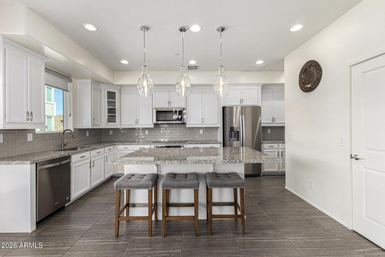 1250 N Abbey Ln. #209, Chandler, AZ 85226